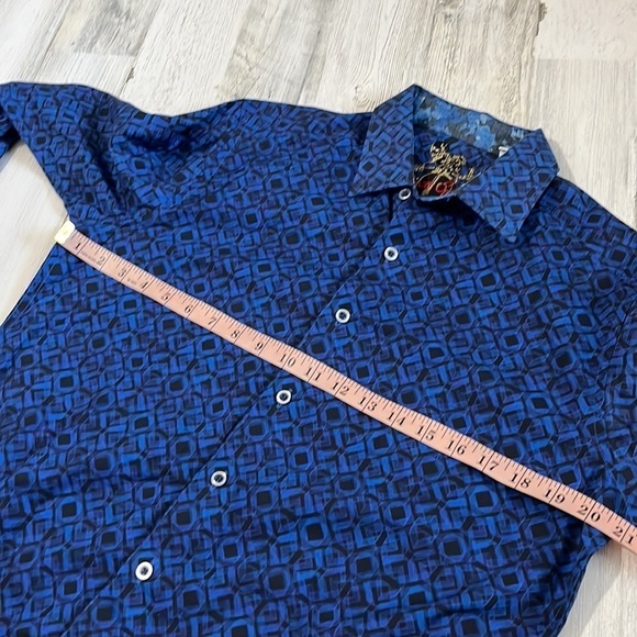 Robert Graham Classic Fit Button Down Size Small - Picture 10 of 11